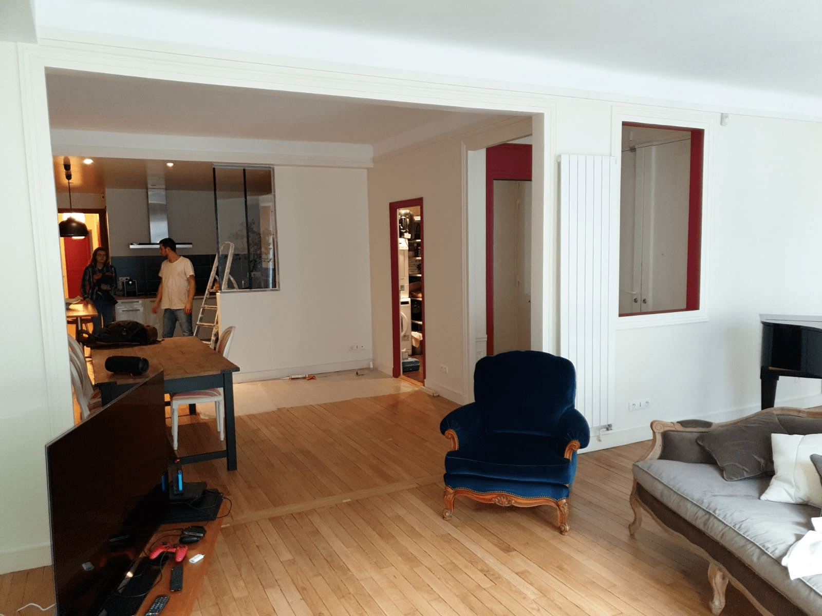 Salon et cuisine|Enduit et peinture 28 m² 
à Paris 15 éme Budget 1600€.